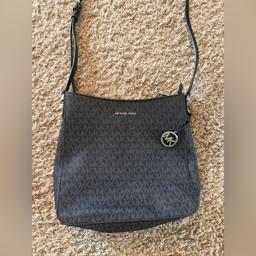 Michael Kors Black Tote/Crossbody Bag